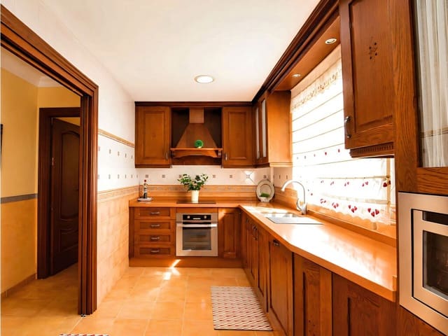3 slaapkamer Penthouse te koop in Fuengirola - € 745.000 (Ref: 10011074)