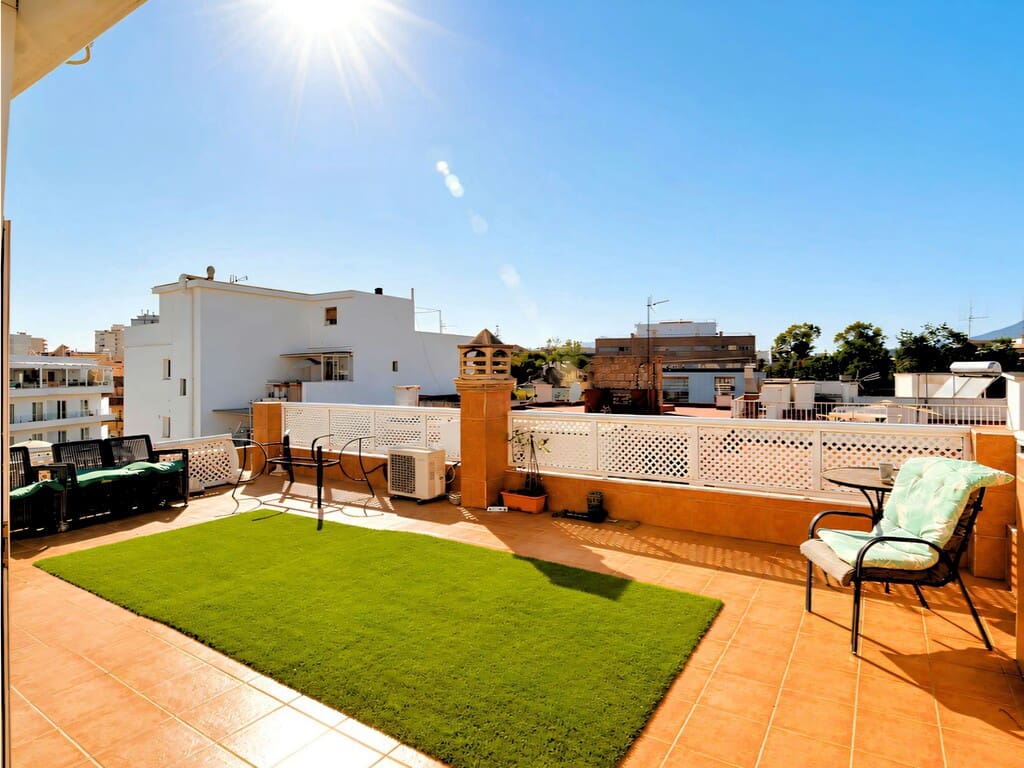 3 slaapkamer Penthouse te koop in Fuengirola - € 745.000 (Ref: 10011074)
