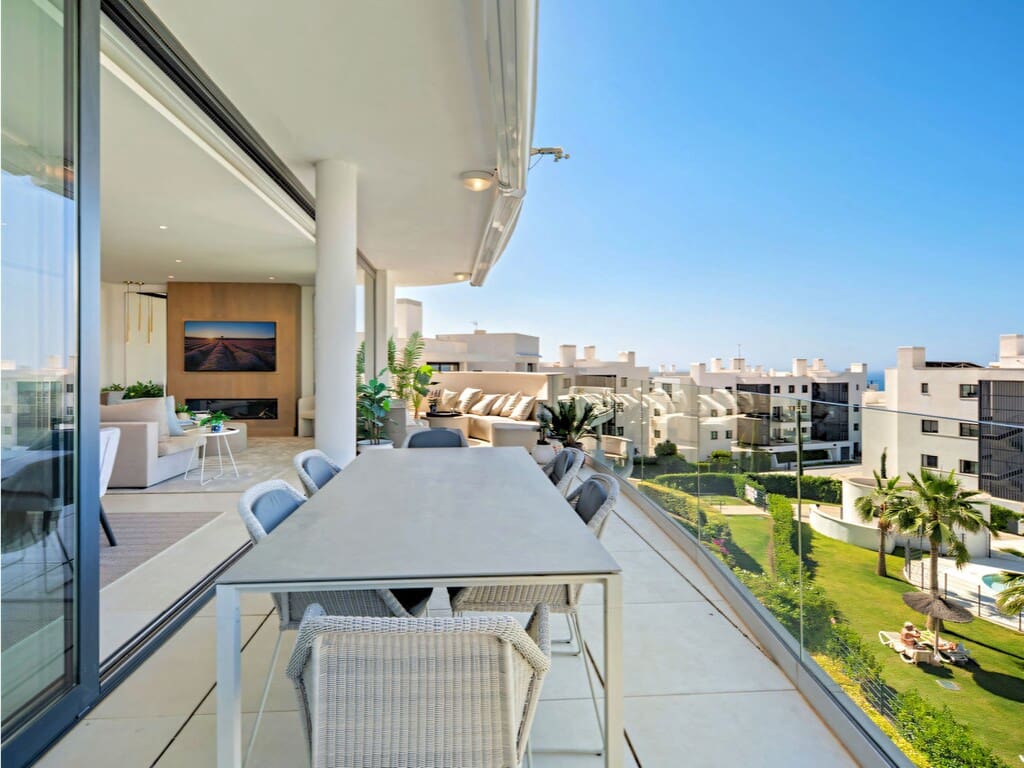 3 Zimmer Apartment zu verkaufen in Fuengirola mit Pool Garage - 690.000 € (Ref: 10015138)