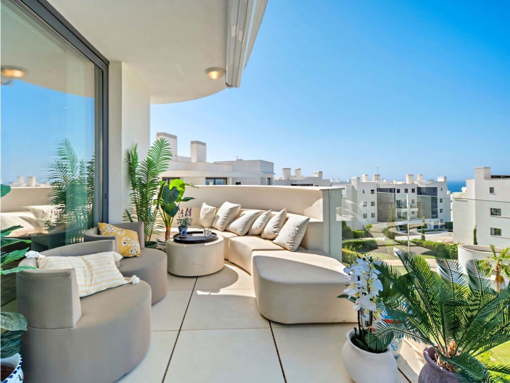 3 Zimmer Apartment zu verkaufen in Fuengirola mit Pool Garage - 690.000 € (Ref: 10015138)