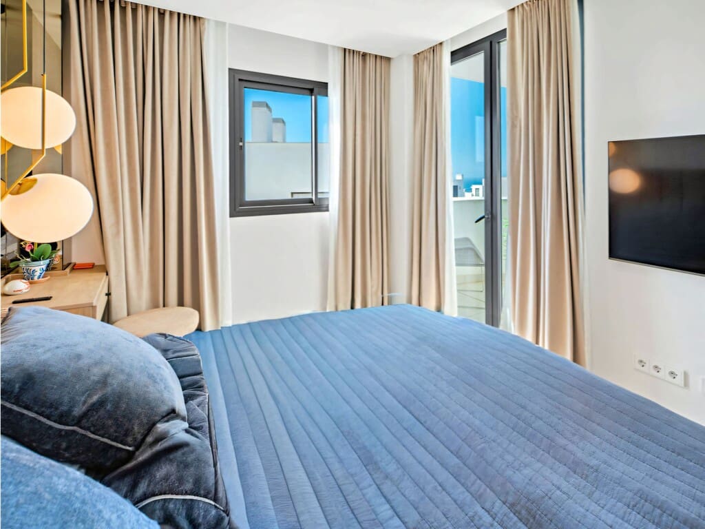 3 Zimmer Apartment zu verkaufen in Fuengirola mit Pool Garage - 690.000 € (Ref: 10015138)