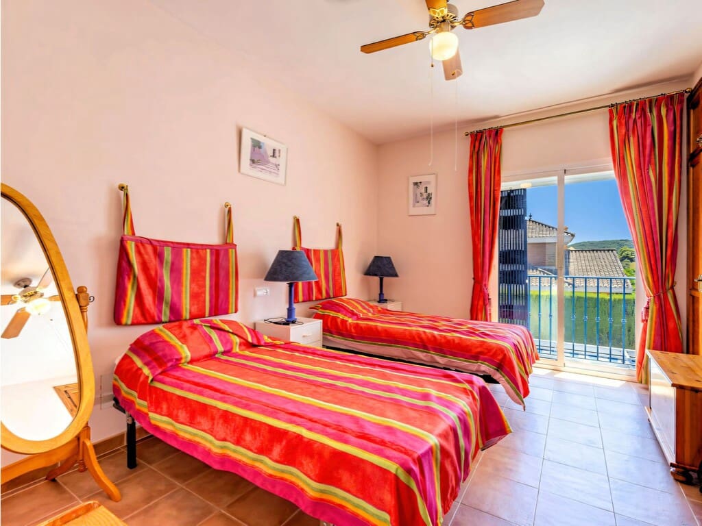 4 quarto Moradia para venda em Coin com piscina garagem - 745 000 € (Ref: 10017126)
