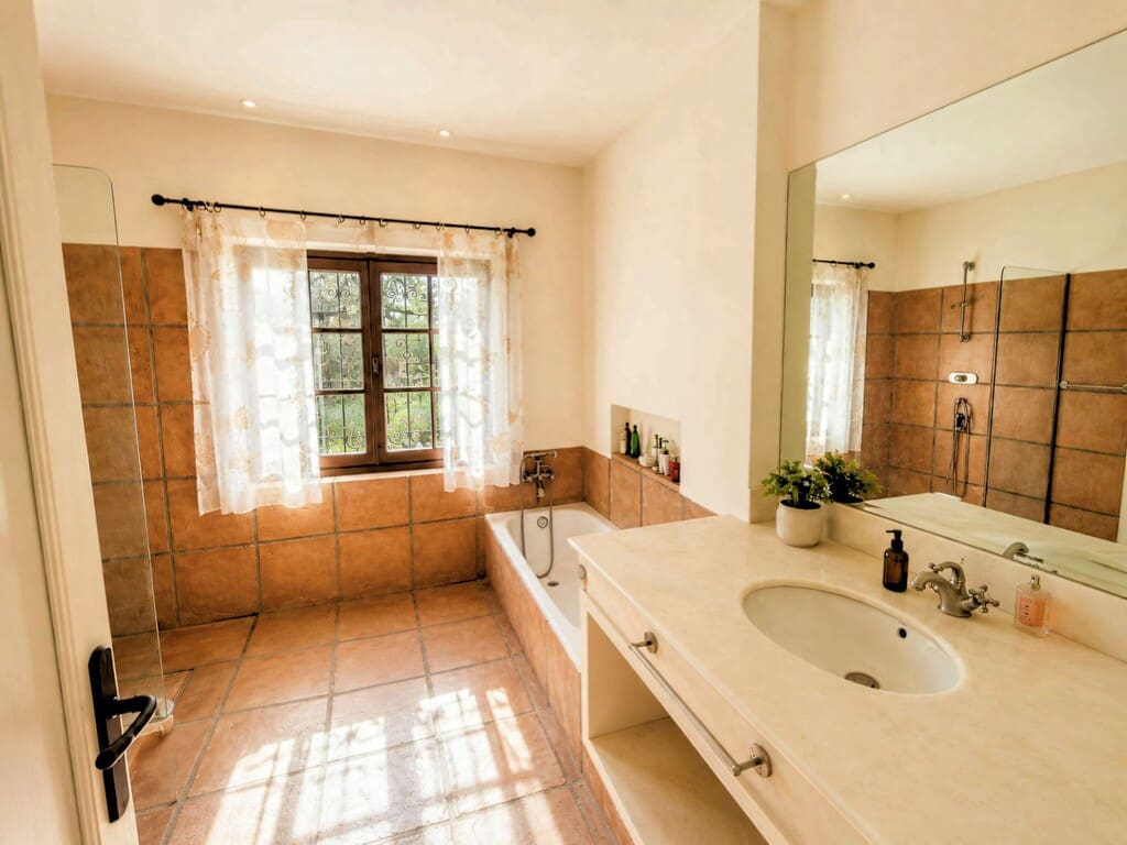 4 slaapkamer Finca/Landhuis te koop in Estepona met zwembad garage - € 1.740.000 (Ref: 10017127)