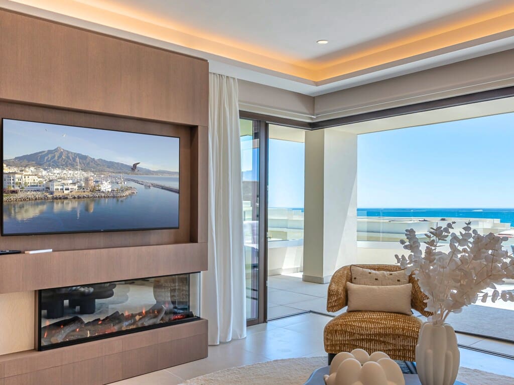 2 bedroom Apartment for sale in New Golden Mile with pool - € 1,595,000 (Ref: 10017128)