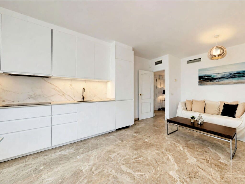 Ático de 3 habitaciones en Nueva Andalucia en venta con piscina - 549.000 € (Ref: 10018944)