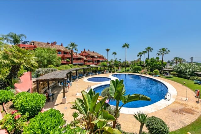 2 sovrum Lägenhet till salu i Costalita, Estepona med pool garage - 499 950 € (Ref: 10020296)