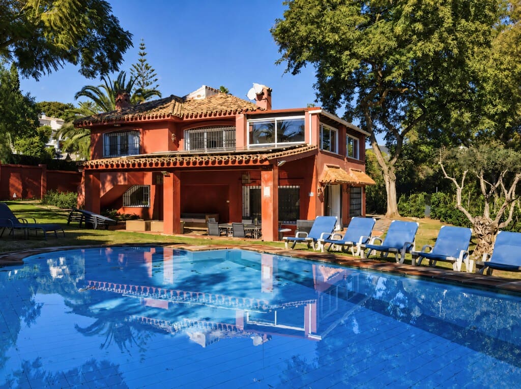 6 camera da letto Villa in vendita in Elviria con piscina garage - 1.200.000 € (Rif: 10022076)