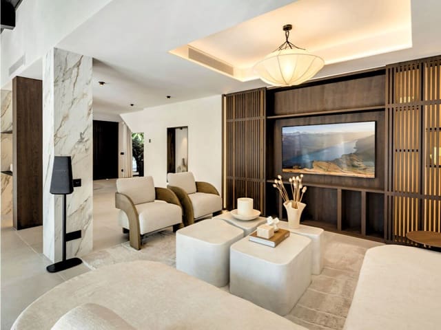 5 chambre Villa/Maison à vendre à Nueva Andalucia, Marbella avec piscine garage - 4 290 000 € (Ref: 10025182)