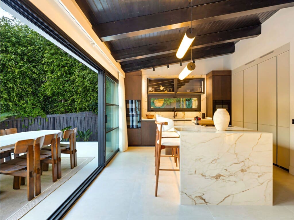 5 chambre Villa/Maison à vendre à Nueva Andalucia avec piscine garage - 4 290 000 € (Ref: 10025182)