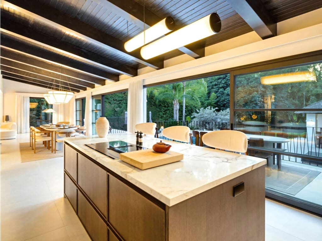 5 chambre Villa/Maison à vendre à Nueva Andalucia avec piscine garage - 4 290 000 € (Ref: 10025182)