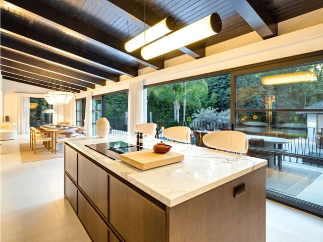 5 chambre Villa/Maison à vendre à Nueva Andalucia, Marbella avec piscine garage - 4 290 000 € (Ref: 10025182)
