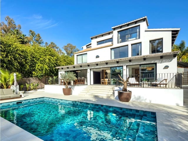 5 chambre Villa/Maison à vendre à Nueva Andalucia, Marbella avec piscine garage - 4 290 000 € (Ref: 10025182)