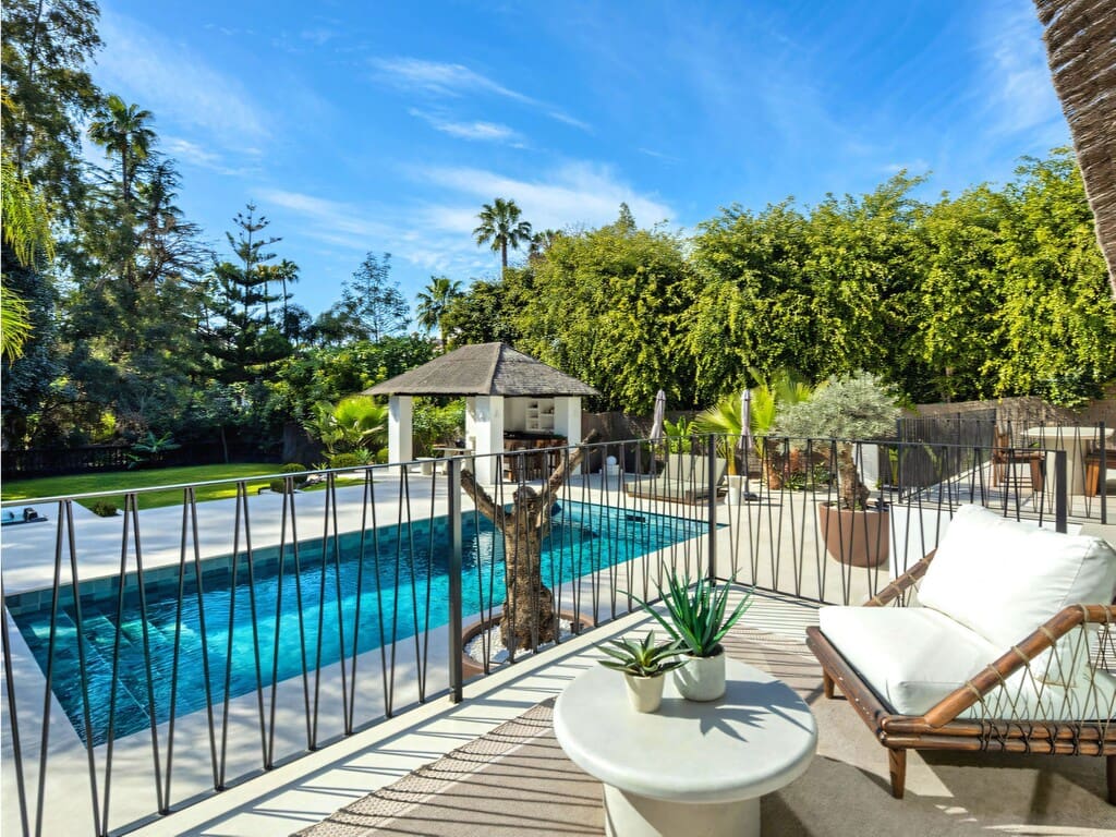 5 chambre Villa/Maison à vendre à Nueva Andalucia avec piscine garage - 4 290 000 € (Ref: 10025182)