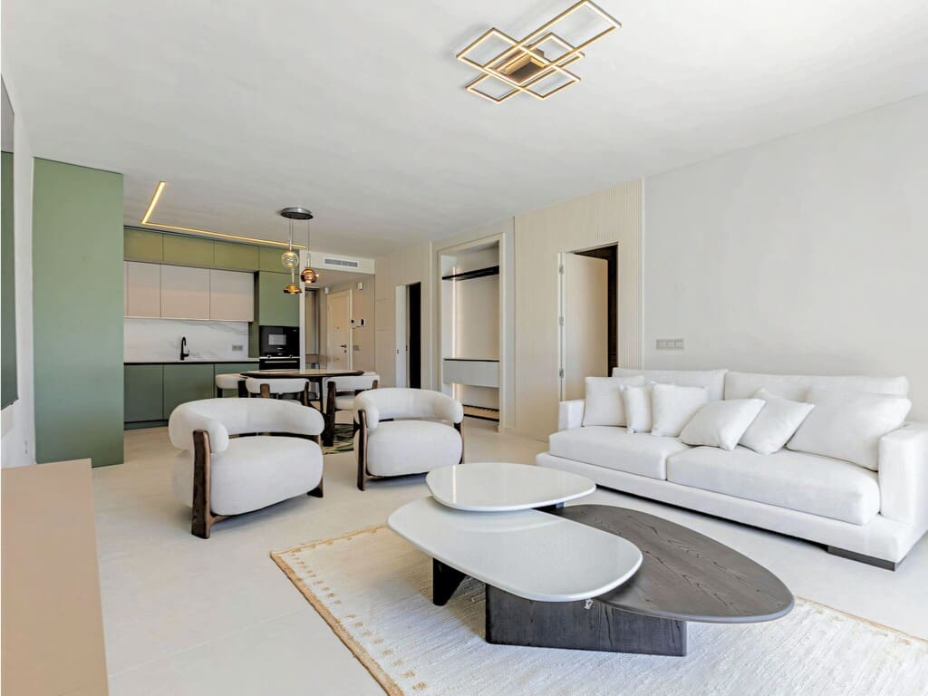 3 quarto Apartamento para venda em Nueva Andalucia com piscina garagem - 1 080 000 € (Ref: 10026882)