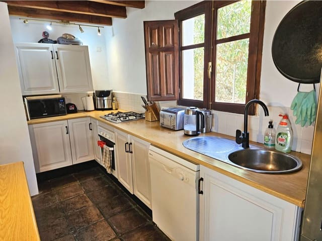 3 soverom Villa til salgs i Monda med svømmebasseng garasje - € 549 000 (Ref: 10026883)