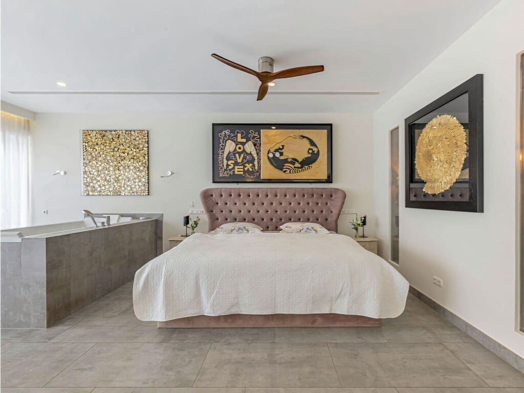 7 sypialnia Willa na sprzedaż w Elviria z basenem garażem - 4 200 000 € (Ref: 10027820)
