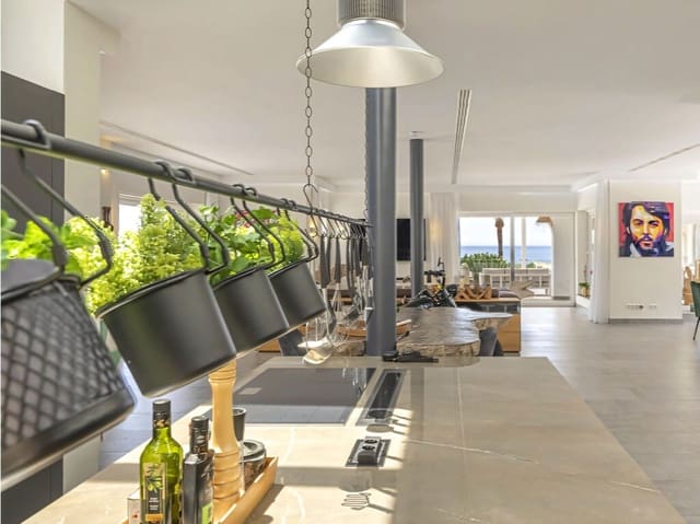 7 sypialnia Willa na sprzedaż w Elviria, Marbella z basenem garażem - 4 200 000 € (Ref: 10027820)