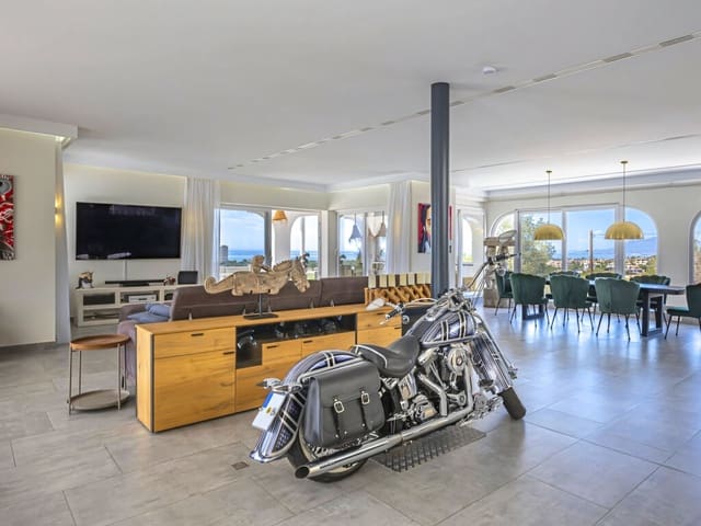 7 sypialnia Willa na sprzedaż w Elviria, Marbella z basenem garażem - 4 200 000 € (Ref: 10027820)