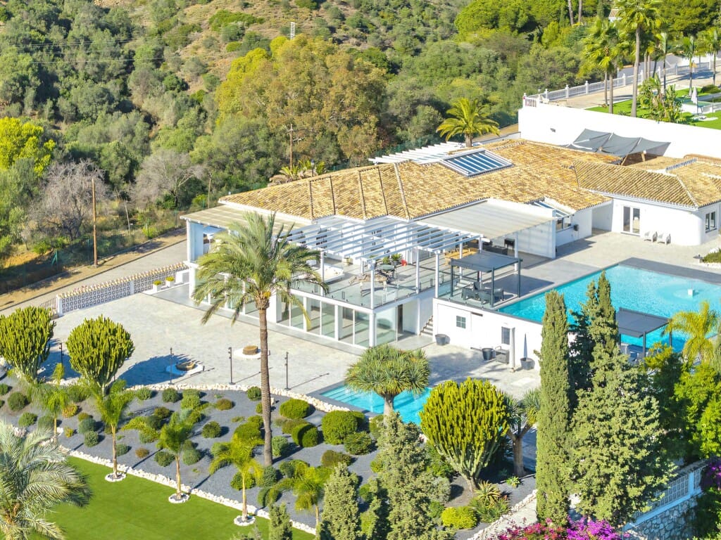 7 sypialnia Willa na sprzedaż w Elviria z basenem garażem - 4 200 000 € (Ref: 10027820)