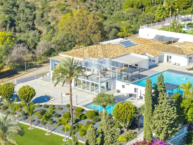 7 sypialnia Willa na sprzedaż w Elviria, Marbella z basenem garażem - 4 200 000 € (Ref: 10027820)