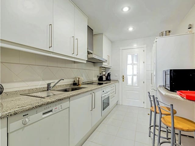 3 slaapkamer Appartement te koop in Los Arqueros, Benahavís - € 550.000 (Ref: 10030145)