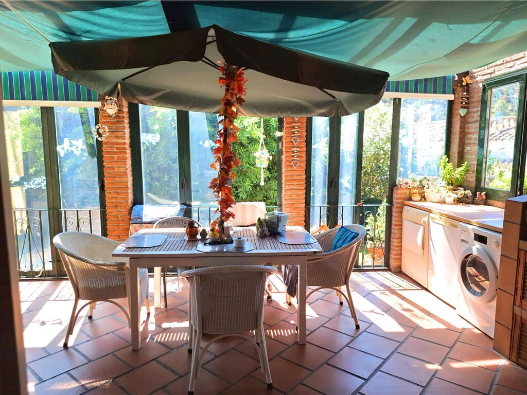2 Zimmer Villa zu verkaufen in Benahavis mit Garage - 795.000 € (Ref: 10031561)