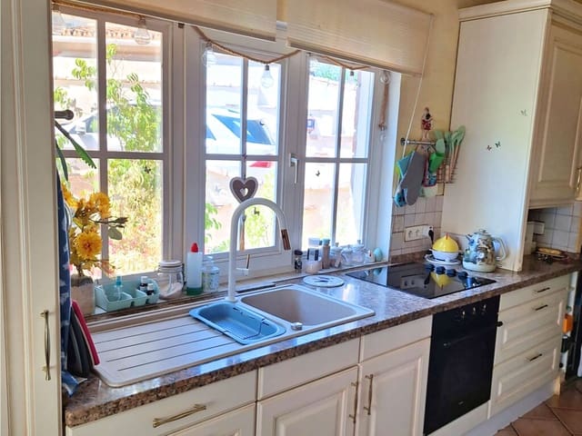 2 Zimmer Villa zu verkaufen in Benahavís mit Garage - 795.000 € (Ref: 10031561)