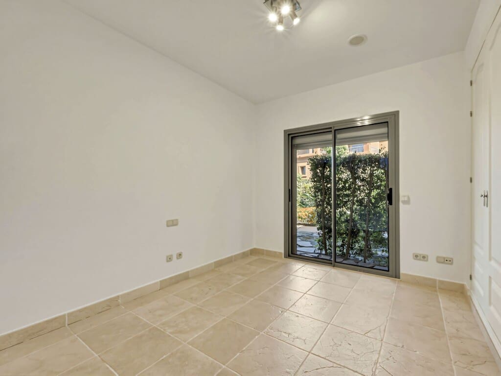2 slaapkamer Appartement te koop in Atalaya-Isdabe met zwembad garage - € 510.000 (Ref: 10033528)