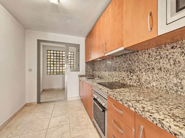 2 makuuhuone Huoneisto myytävänä paikassa Atalaya-Isdabe, Estepona mukana uima-altaan 
autotalli - 510 000 € (Ref: 10033528)