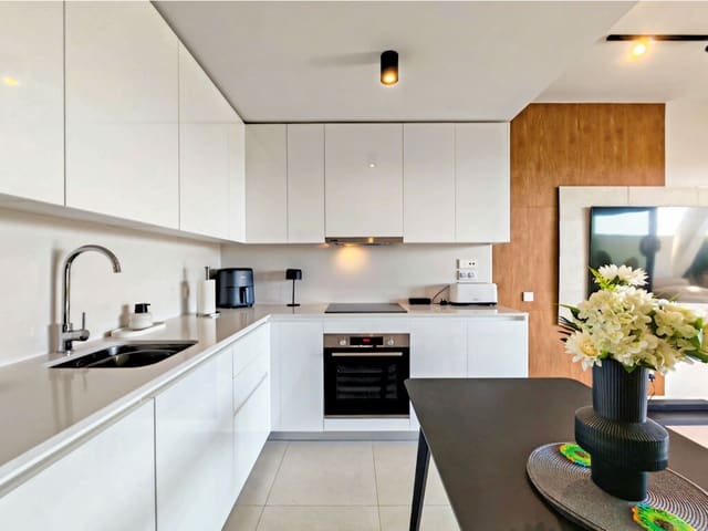 2 makuuhuone Huoneisto myytävänä paikassa La Cala de Mijas, Mijas mukana uima-altaan 
autotalli - 525 000 € (Ref: 10033530)
