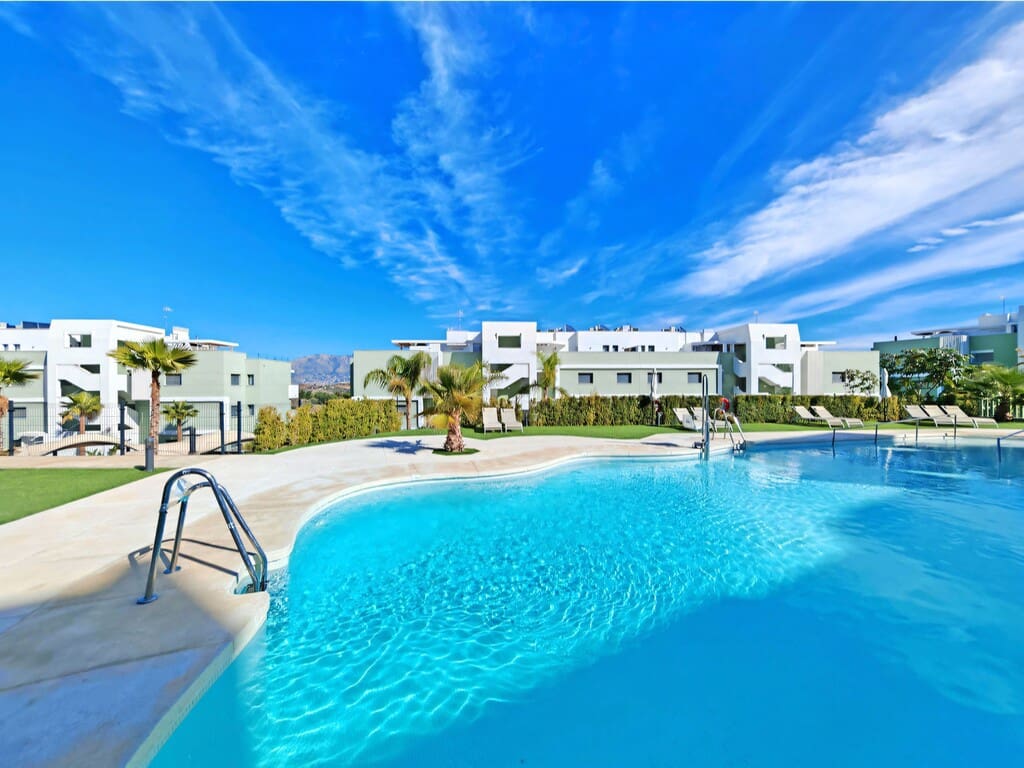 2 makuuhuone Huoneisto myytävänä paikassa La Cala de Mijas mukana uima-altaan 
autotalli - 525 000 € (Ref: 10033530)