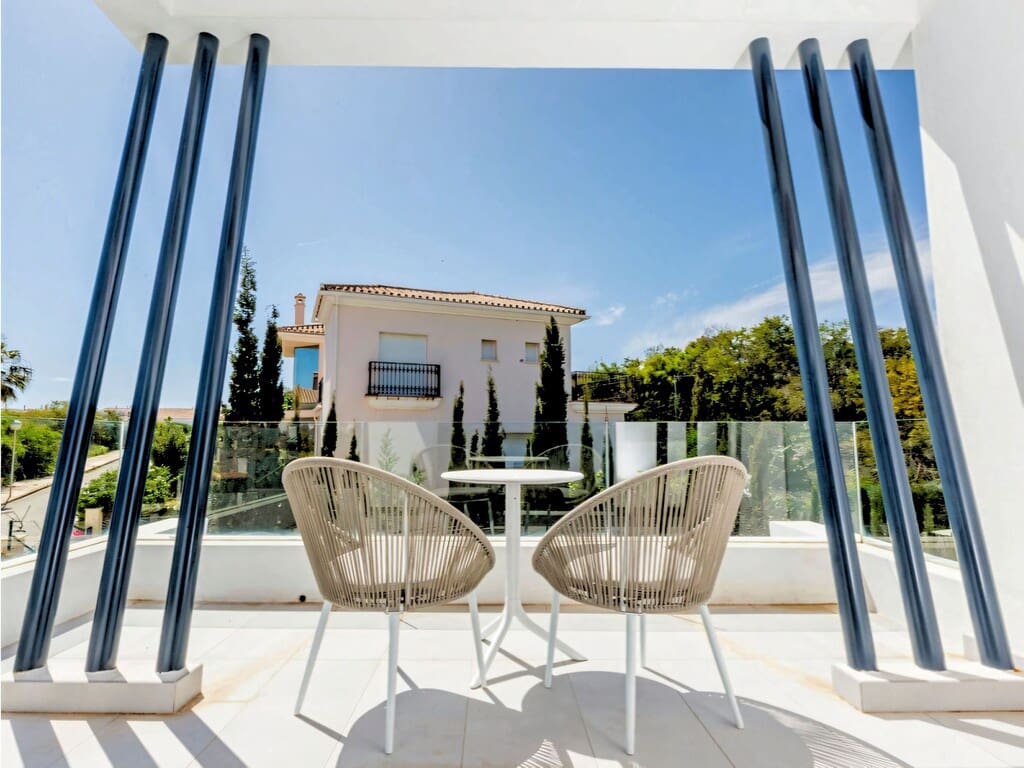 4 quarto Moradia para venda em Calahonda com piscina garagem - 1 700 000 € (Ref: 10034982)