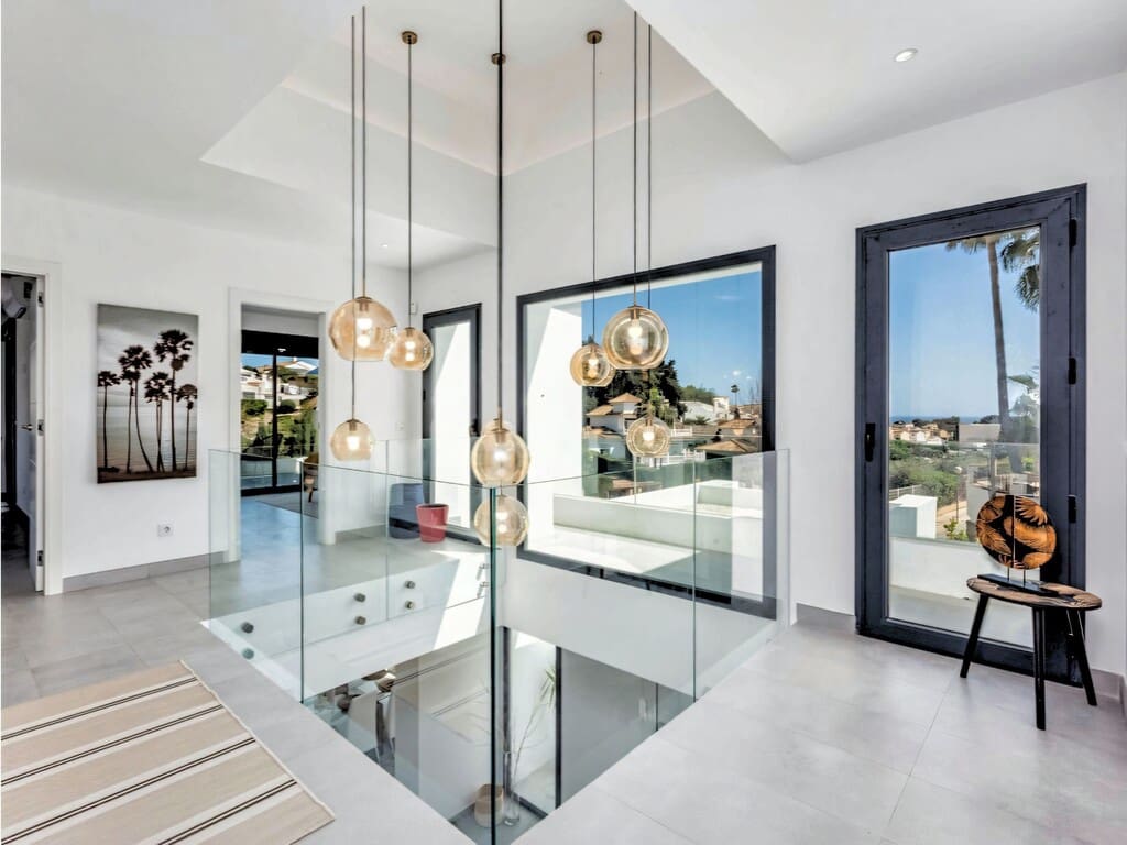 4 quarto Moradia para venda em Calahonda com piscina garagem - 1 700 000 € (Ref: 10034982)