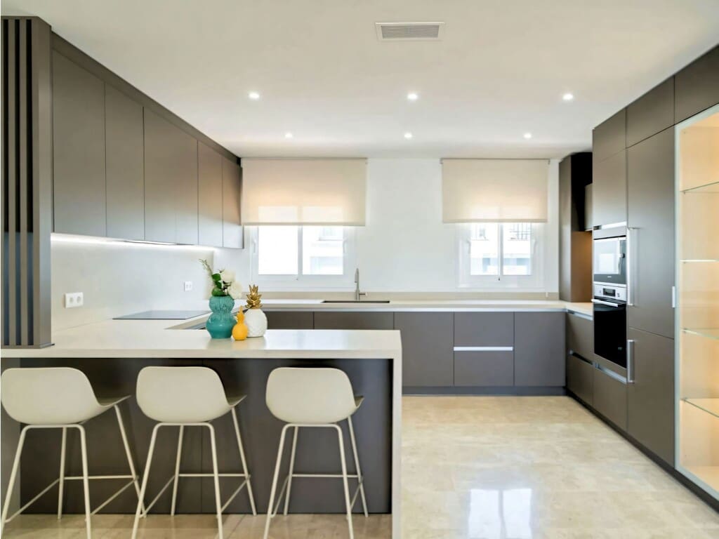 2 chambre Penthouse à vendre à Benahavis avec piscine garage - 720 000 € (Ref: 10038684)