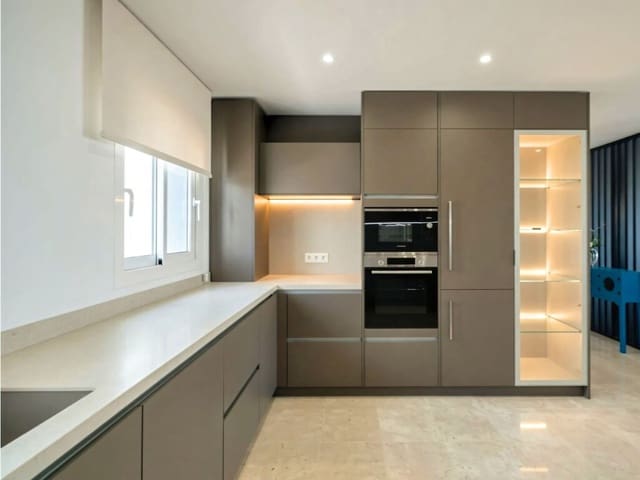 2 chambre Penthouse à vendre à Benahavís avec piscine garage - 720 000 € (Ref: 10038684)