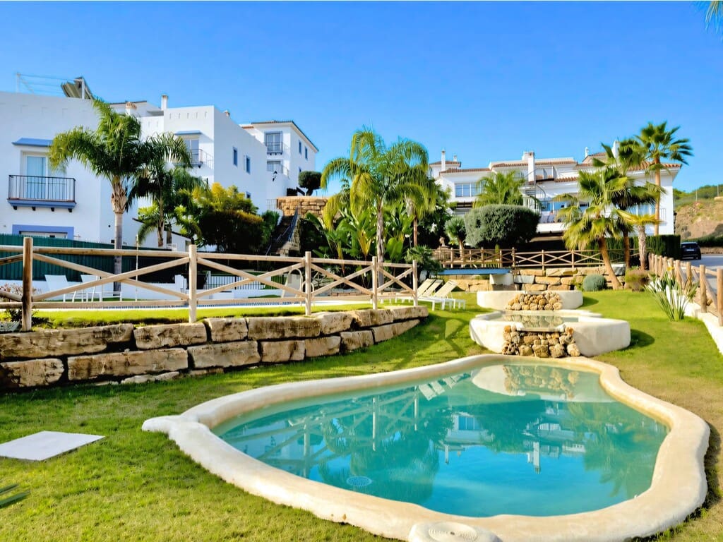 2 chambre Penthouse à vendre à Benahavis avec piscine garage - 720 000 € (Ref: 10038684)
