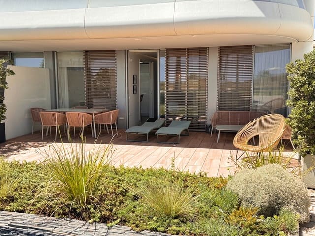 2 Zimmer Apartment zu verkaufen in Estepona mit Pool Garage - 898.000 € (Ref: 10040693)