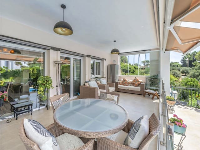 4 bedroom Villa for sale in Mijas Costa, Mijas with pool garage - € 1,295,000 (Ref: 10042621)