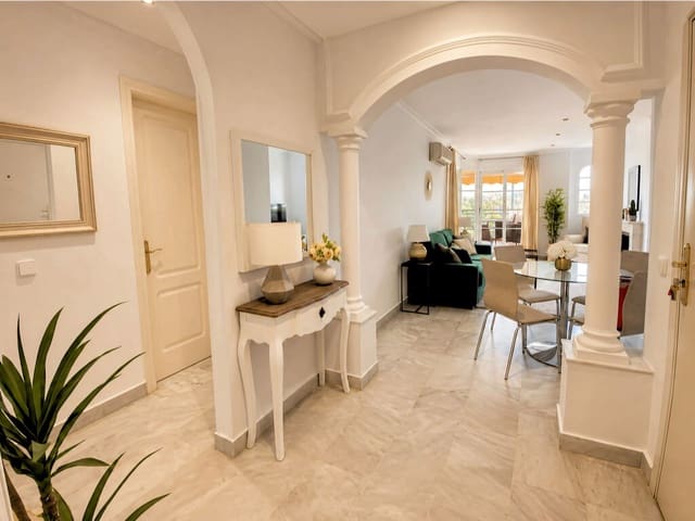 2 bedroom Apartment for sale in Nueva Andalucia, Marbella with pool garage - € 525,000 (Ref: 10042622)