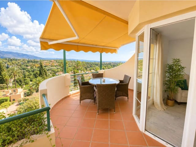 2 bedroom Apartment for sale in Nueva Andalucia, Marbella with pool garage - € 525,000 (Ref: 10042622)