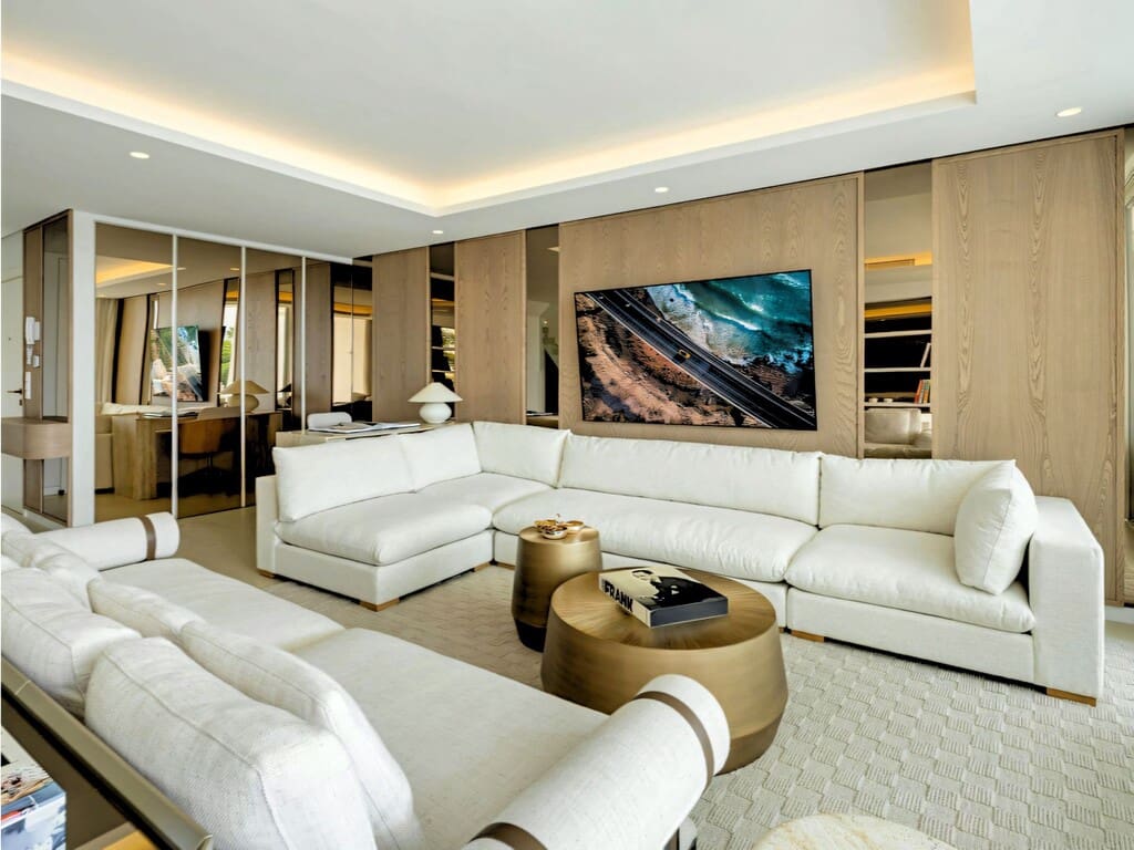 4 bedroom Penthouse for sale in Golden Mile with pool garage - € 7,895,000 (Ref: 10044599)