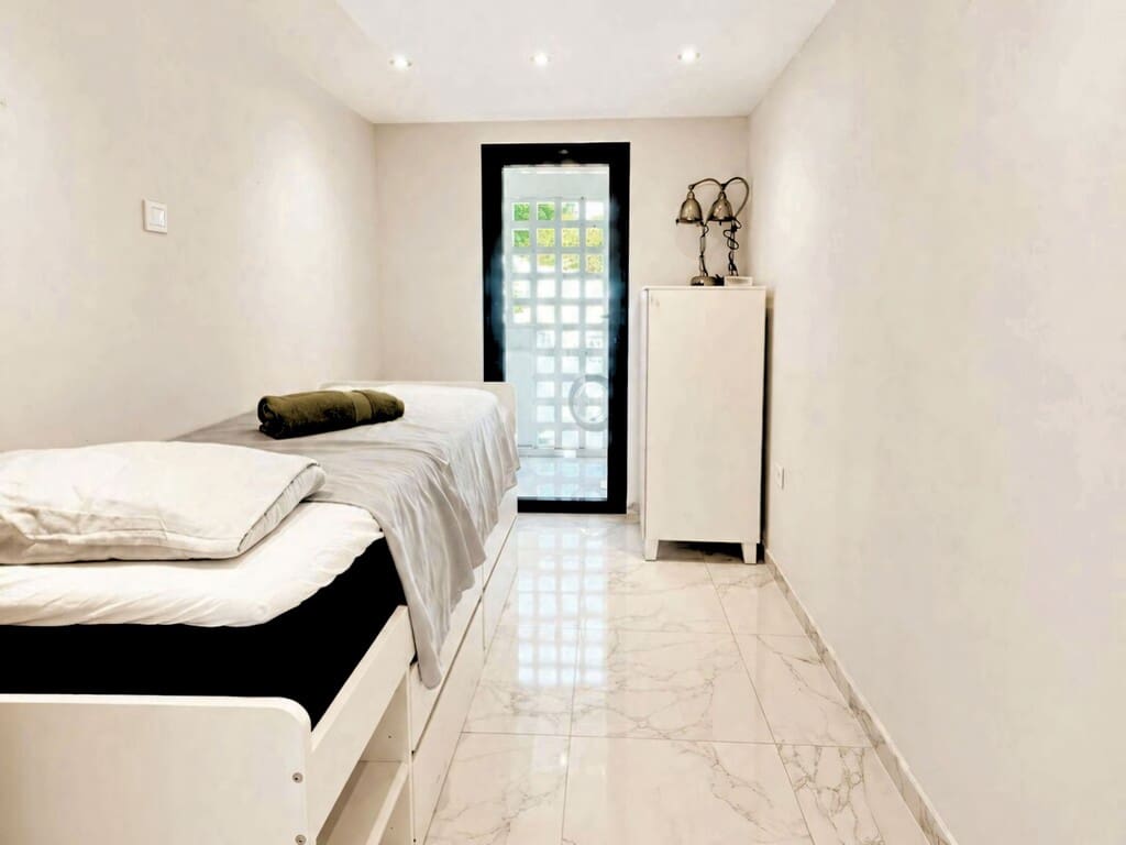 3 soverom Leilighet til salgs i Nueva Andalucia med svømmebasseng garasje - € 499 000 (Ref: 10046946)