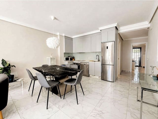 3 soverom Leilighet til salgs i Nueva Andalucia, Marbella med svømmebasseng garasje - € 499 000 (Ref: 10046946)