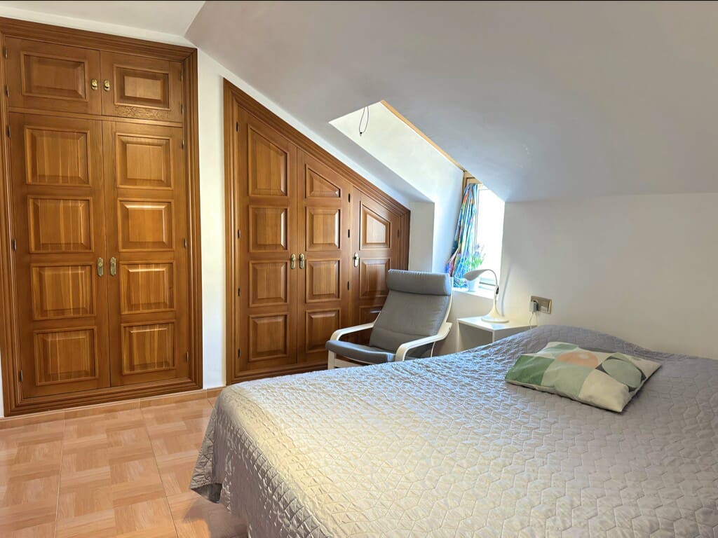 2 bedroom Penthouse for sale in Fuengirola - € 420,000 (Ref: 10046947)
