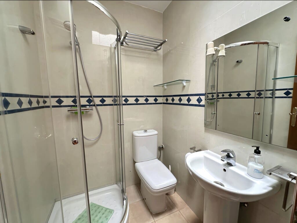 2 bedroom Penthouse for sale in Fuengirola - € 420,000 (Ref: 10046947)