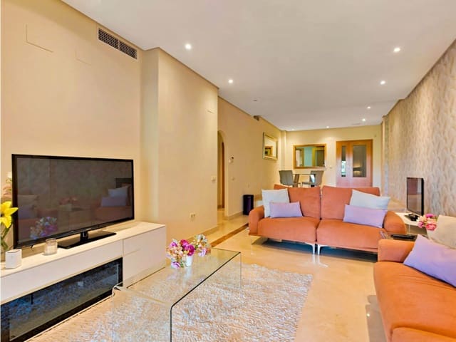 2 sovrum Lägenhet till salu i Puerto Banus, Marbella med pool garage - 825 000 € (Ref: 10048853)