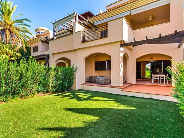 2 sovrum Lägenhet till salu i Puerto Banus, Marbella med pool garage - 825 000 € (Ref: 10048853)