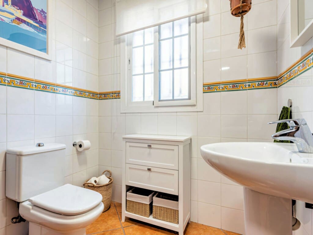 5 bedroom Townhouse for sale in Estepona with pool garage - € 1,400,000 (Ref: 10048854)