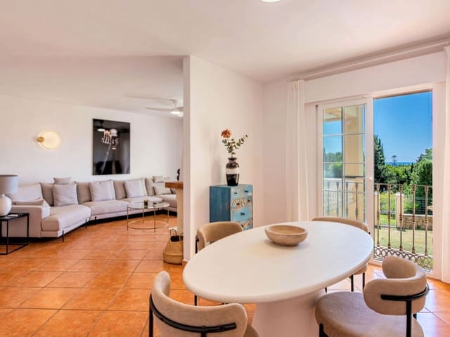 5 bedroom Townhouse for sale in Estepona with pool garage - € 1,400,000 (Ref: 10048854)