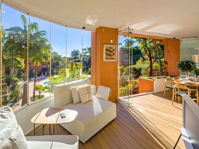 4 bedroom Apartment for sale in Nueva Andalucia, Marbella with pool garage - € 1,090,000 (Ref: 10054814)